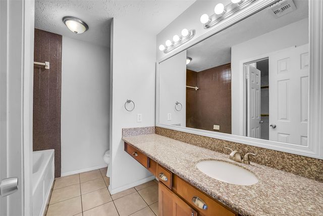 13618 Piney Oaks Drive, Houston, TX 77065
