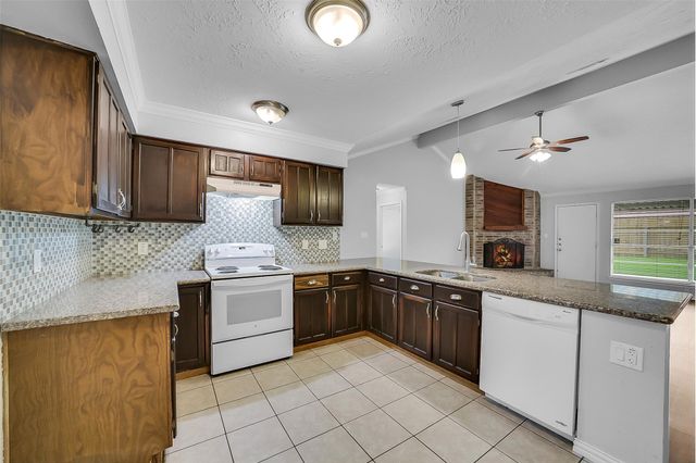 13618 Piney Oaks Drive, Houston, TX 77065