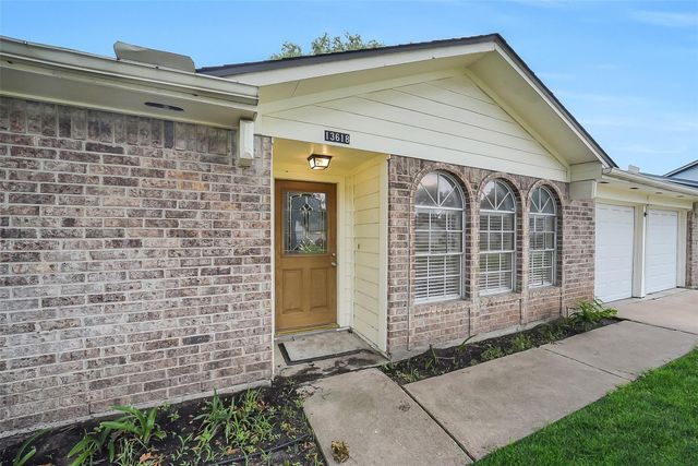 13618 Piney Oaks Drive, Houston, TX 77065