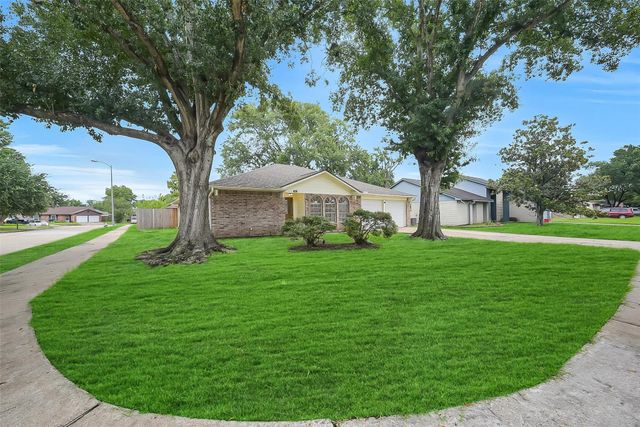 13618 Piney Oaks Drive, Houston, TX 77065