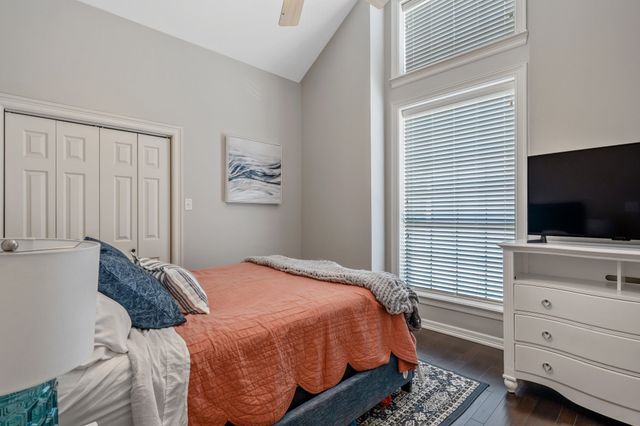 6500 Hollytree Circle, Tyler, TX 75703