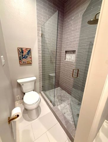 6500 Hollytree Circle, Tyler, TX 75703