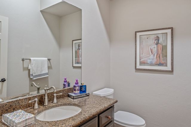6500 Hollytree Circle, Tyler, TX 75703