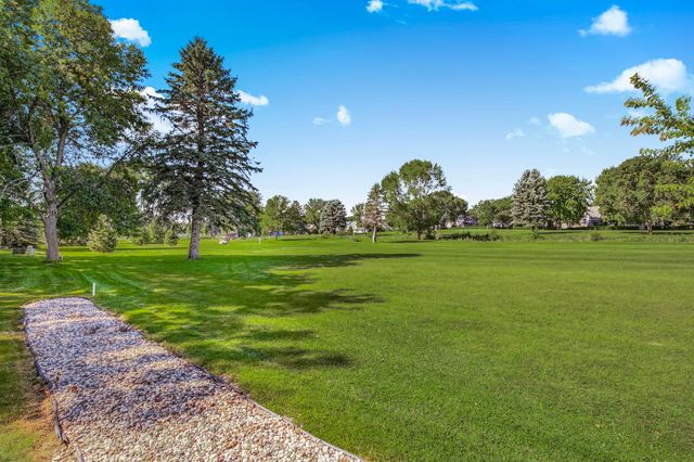 408 21st Street SE, Willmar, MN 56201