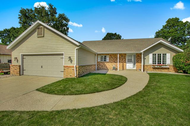 408 21st Street SE, Willmar, MN 56201