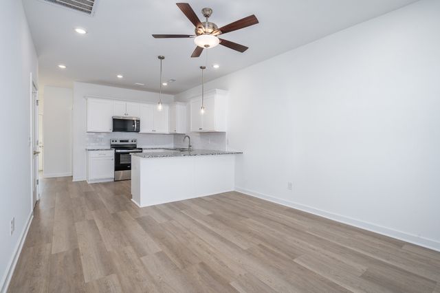 1170 S Dickerson Rd Unit 26, Goodlettsville, TN 37072