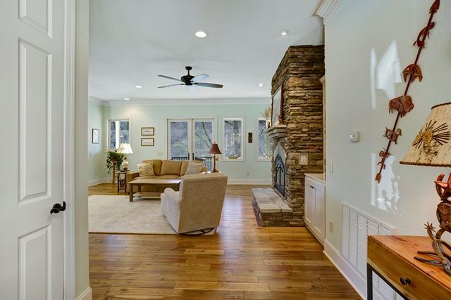 605 Owl Creek Road, Hiawassee, GA 30546