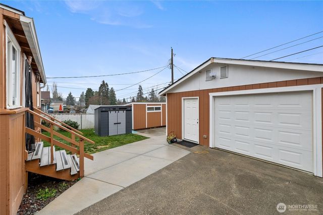 4011 E i Street, Tacoma, WA 98404