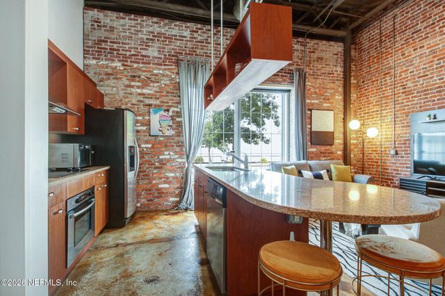 1050 HENDRICKS Avenue 101, Jacksonville, FL 32207