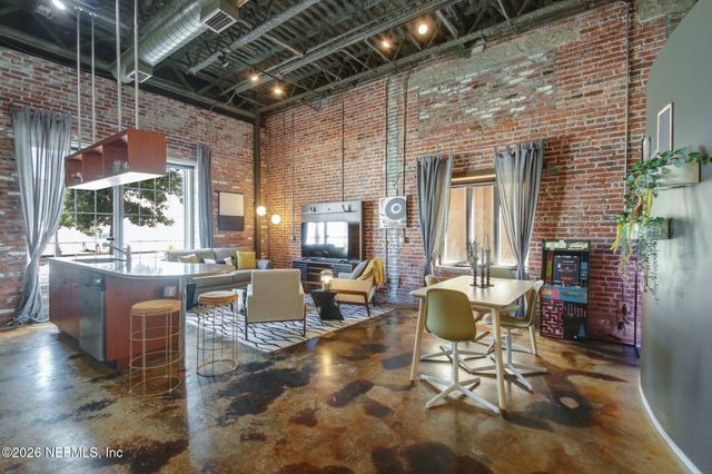 1050 HENDRICKS Avenue 101, Jacksonville, FL 32207