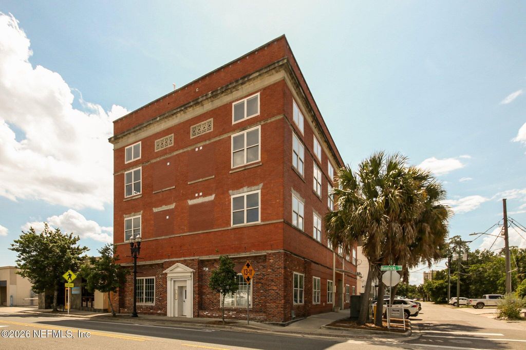 1050 HENDRICKS Avenue 101, Jacksonville, FL 32207