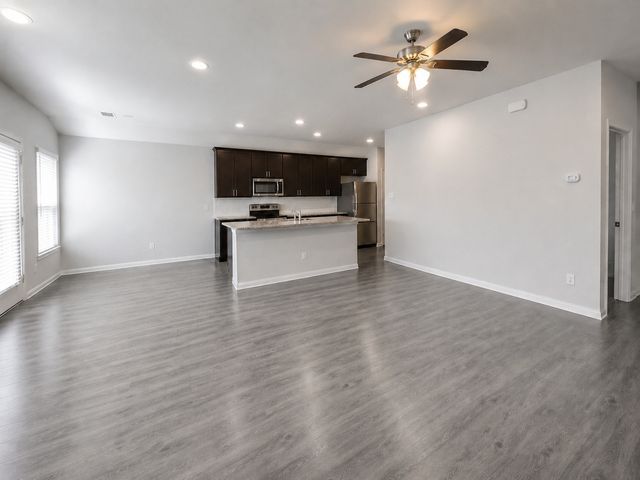 111 Dartmouth Avenue, Farmersville, TX 75442