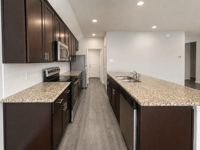 111 Dartmouth Avenue, Farmersville, TX 75442