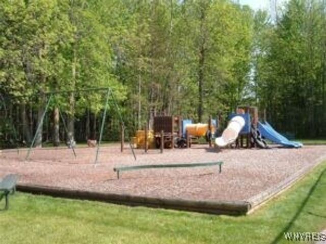 1651 Charlesgate Circle 1651, Amherst, NY 14051