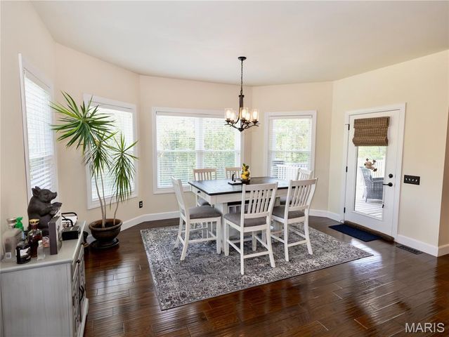 53 Lela Lane, Hannibal, MO 63401