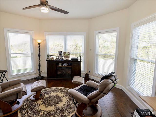 53 Lela Lane, Hannibal, MO 63401