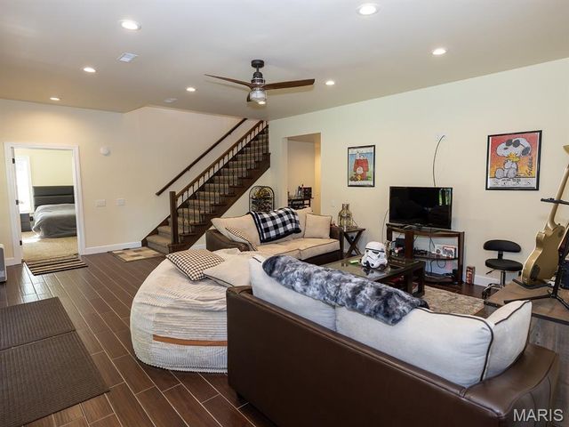 53 Lela Lane, Hannibal, MO 63401