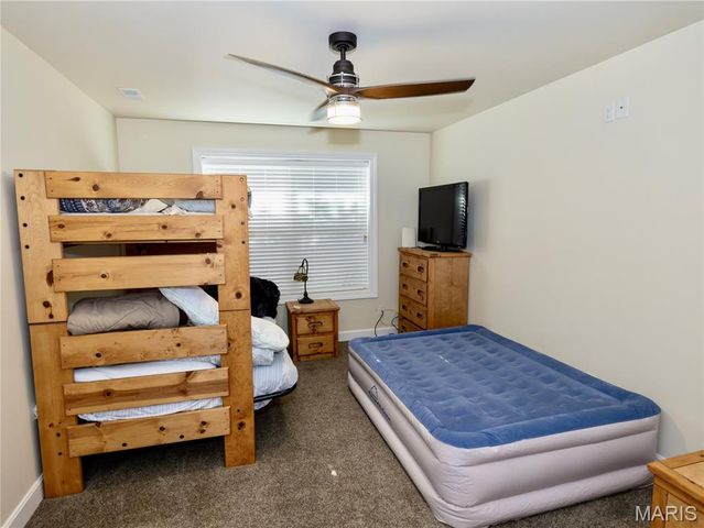 53 Lela Lane, Hannibal, MO 63401