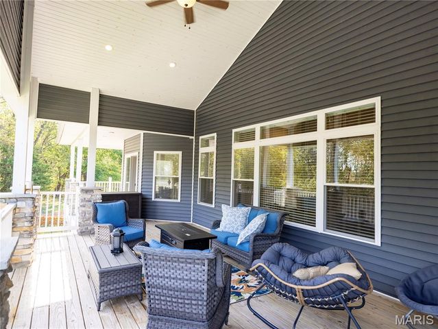 53 Lela Lane, Hannibal, MO 63401