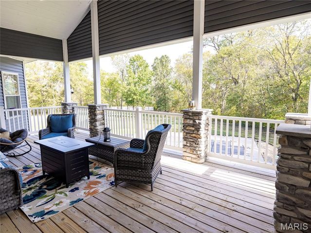 53 Lela Lane, Hannibal, MO 63401