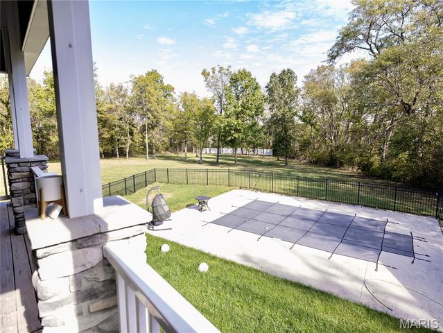 53 Lela Lane, Hannibal, MO 63401