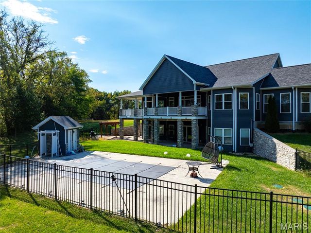 53 Lela Lane, Hannibal, MO 63401