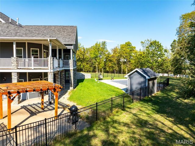 53 Lela Lane, Hannibal, MO 63401