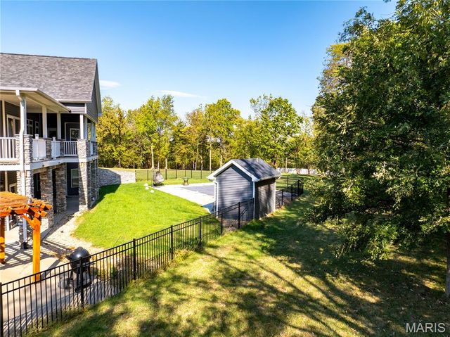 53 Lela Lane, Hannibal, MO 63401