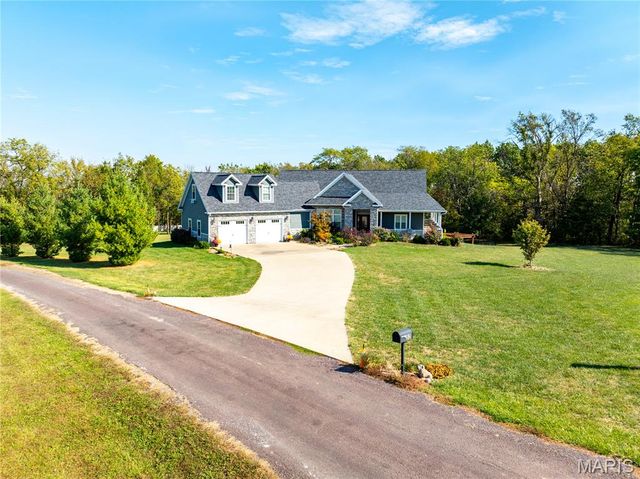 53 Lela Lane, Hannibal, MO 63401