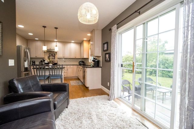 14 Eagle Ridge Court, North Mankato, MN 56003