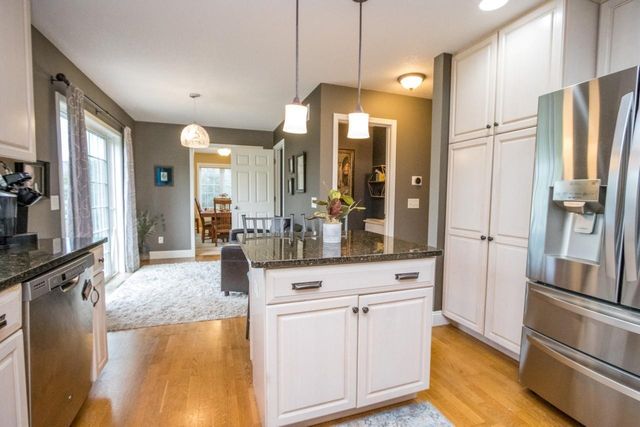 14 Eagle Ridge Court, North Mankato, MN 56003