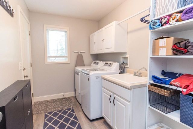 14 Eagle Ridge Court, North Mankato, MN 56003