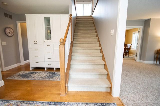 14 Eagle Ridge Court, North Mankato, MN 56003