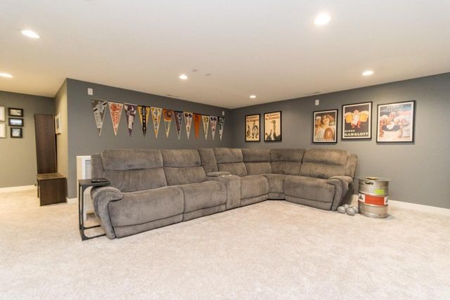 14 Eagle Ridge Court, North Mankato, MN 56003