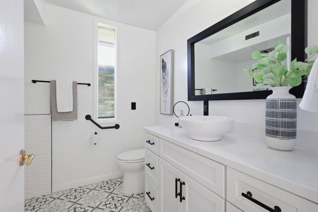 17 Rinconada Circle, Belmont, CA 94002