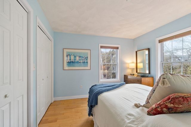 7 Brooksbie Road 2, Bedford, MA 01730