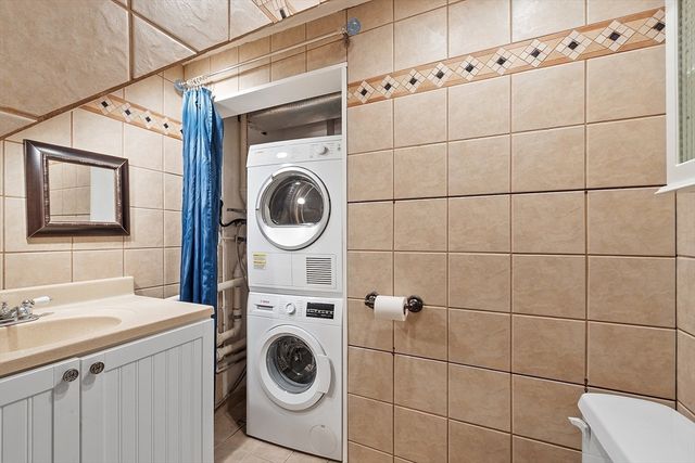 7 Brooksbie Road 2, Bedford, MA 01730