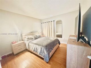 17530 NW 68th Ave C4012, Hialeah, FL 33015