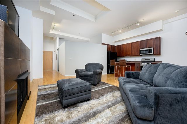 208 W Washington Street 602, Chicago, IL 60606