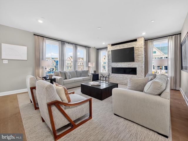 167 BRAZIER LN, Exton, PA 19341