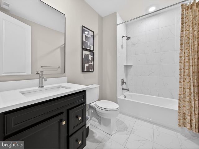 167 BRAZIER LN, Exton, PA 19341