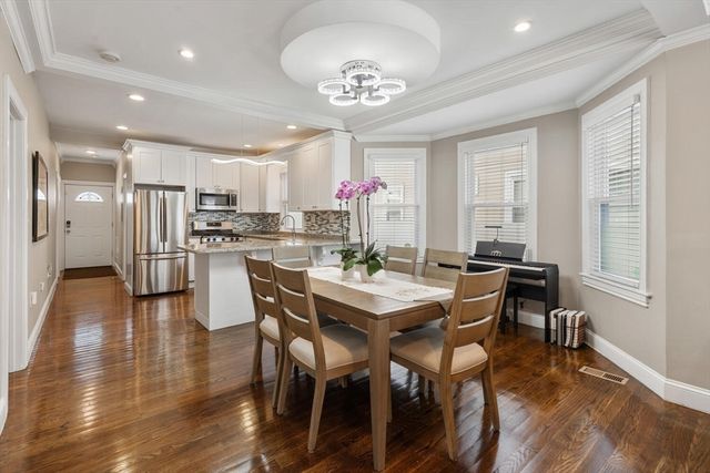 43 Kenmere Rd 1, Medford, MA 02155