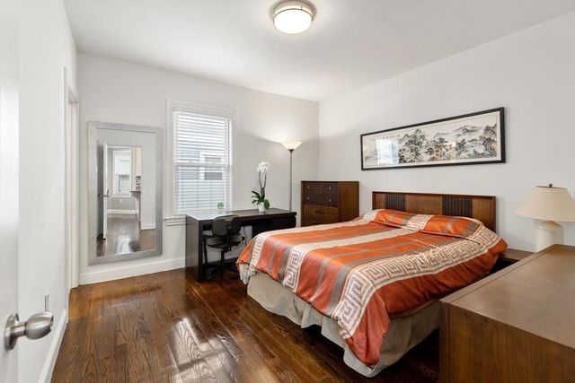 43 Kenmere Rd 1, Medford, MA 02155