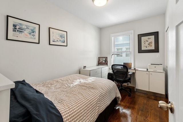 43 Kenmere Rd 1, Medford, MA 02155