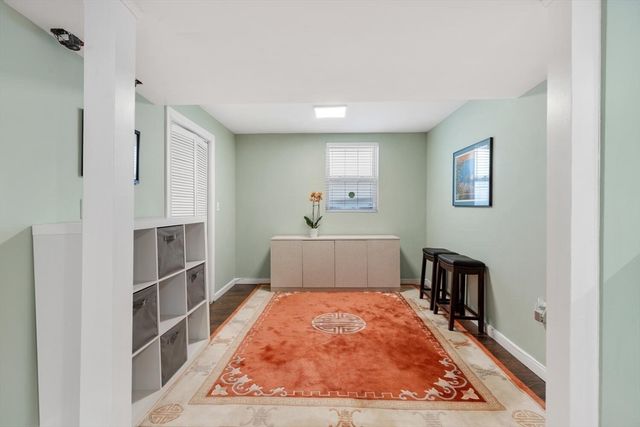 43 Kenmere Rd 1, Medford, MA 02155