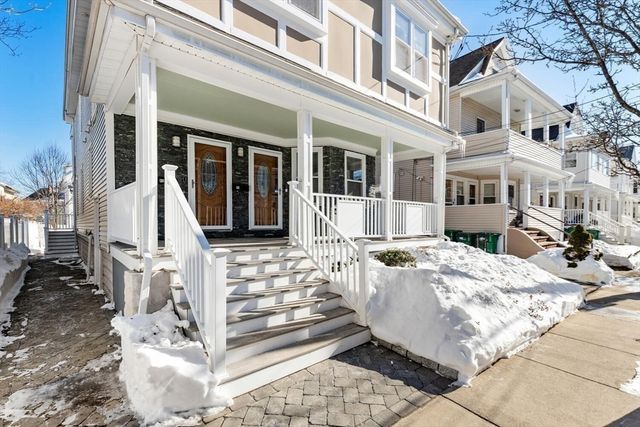 43 Kenmere Rd 1, Medford, MA 02155