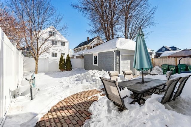 43 Kenmere Rd 1, Medford, MA 02155