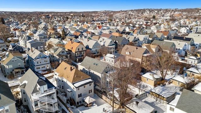 43 Kenmere Rd 1, Medford, MA 02155