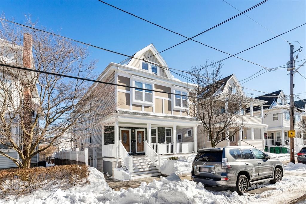 43 Kenmere Rd 1, Medford, MA 02155