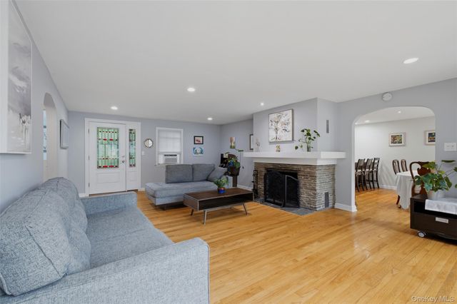 16 Ward Street, Suffern, NY 10901